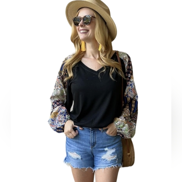 Beyove Women's Size Medium Boho Top Black with Lantern Style Patchwork Sleeves - Picture 3 of 8